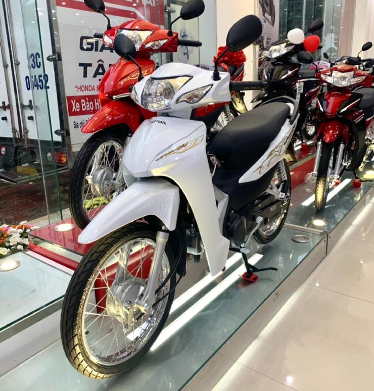 Giá xe Honda Wave Alpha 110cc mới nhất tháng 12/2024 tại đại lý