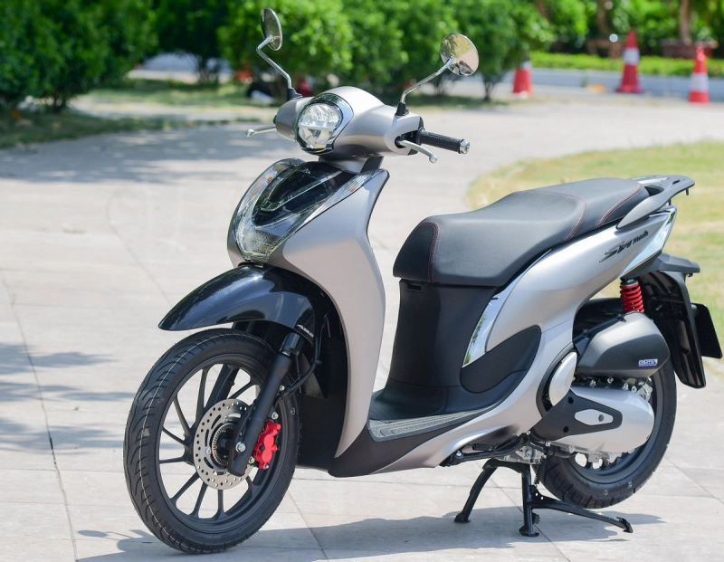 Giá xe Honda SH Mode mới nhất tháng 12/2024 tại đại lý