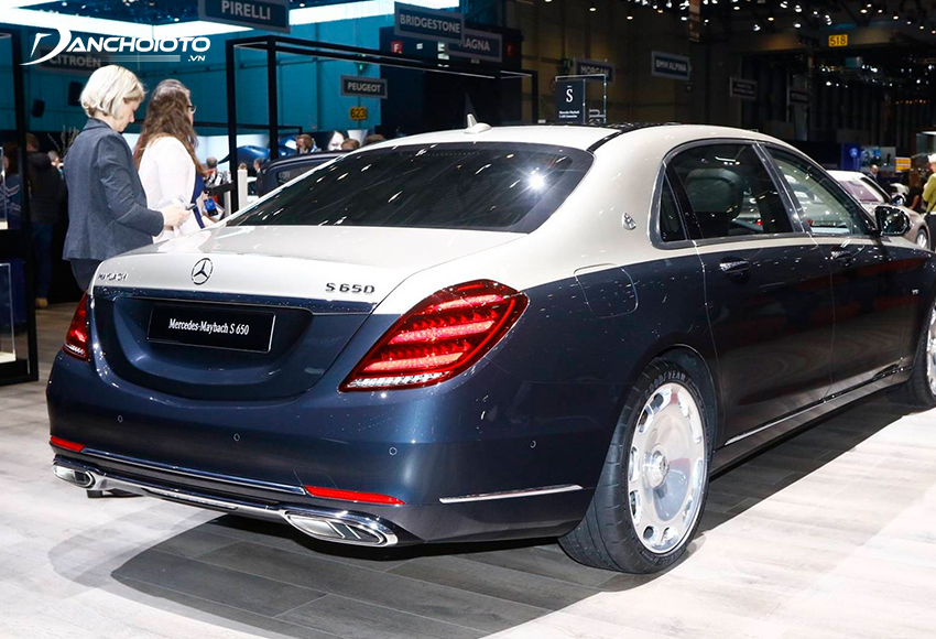 Giá xe Mercedes Maybach lăn bánh & đánh giá thông số kỹ thuật (10/2024)