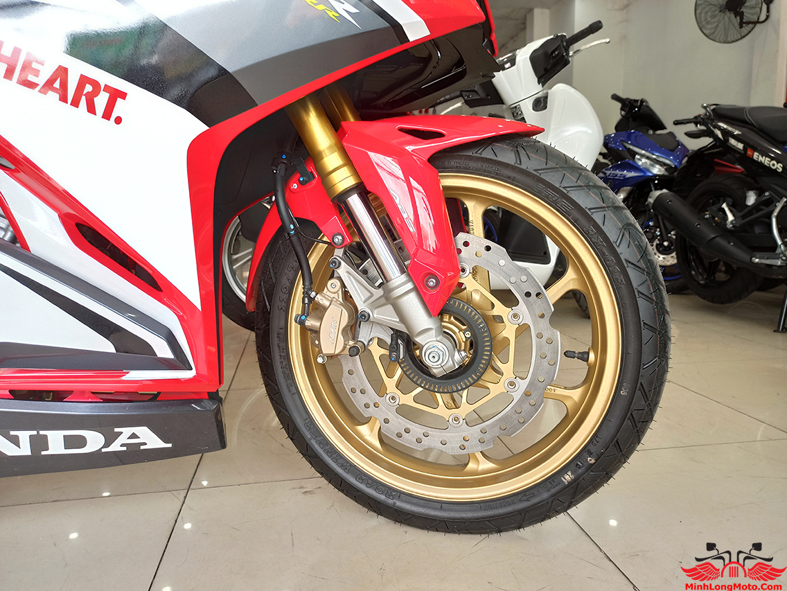 Giá xe CBR250RR 2024 mới nhất hôm nay