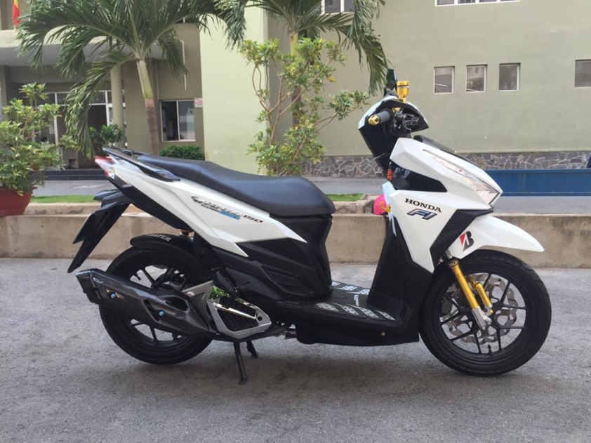 Giá xe Honda Vario 160 mới nhất tháng 12/2024 tại đại lý