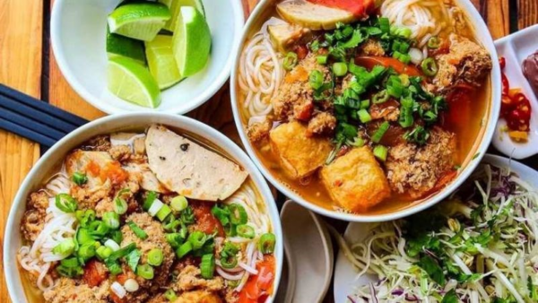 Bún riêu bao nhiêu calo? Ăn bún riêu có béo hay không?