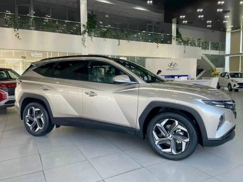 Hyundai Tucson 2024: Giá lăn bánh, Thông tin Xe & Ưu đãi tháng 12/2024