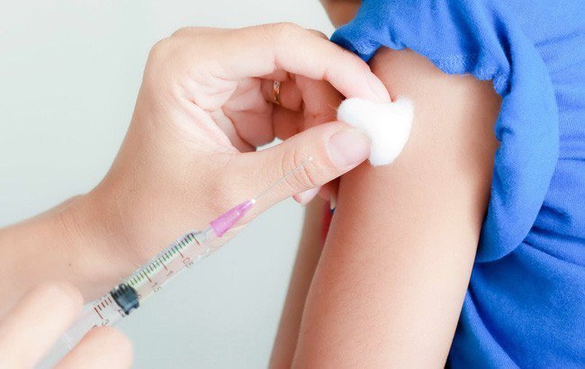 Tiêm vaccine phòng dại có hại thần kinh không?