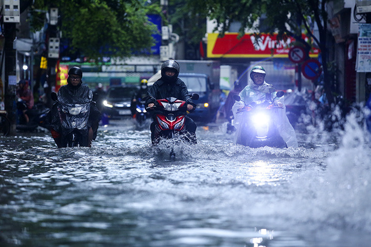 Dự báo thời tiết TP.HCM ngày 21/9: Chiều tối tiếp tục có mưa dông trên diện rộng